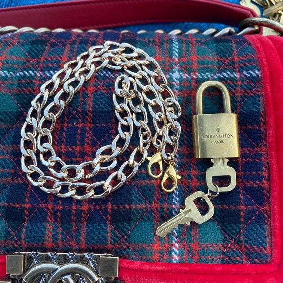 *️⃣4️⃣4️⃣4️⃣🌸AUTHENTIC Louis Vuitton Padlock+2 keys Comes with Custom ke - Picture 5 of 8